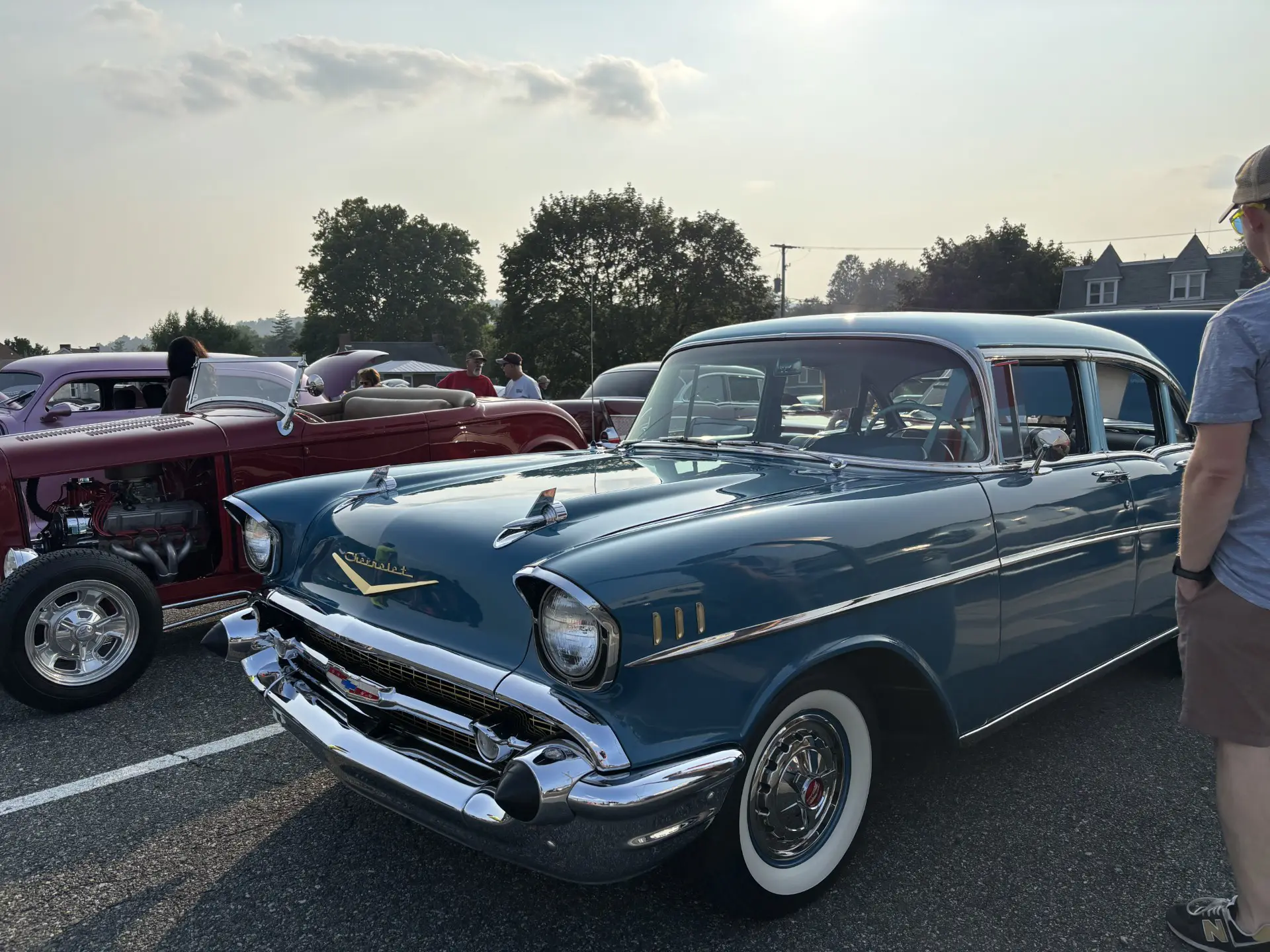 Cruise-in Car Clubs