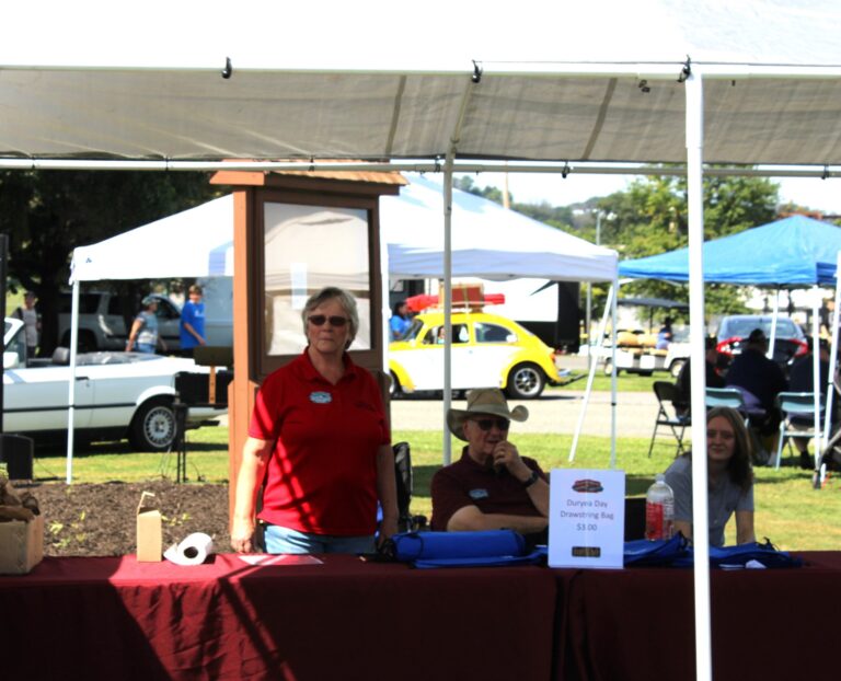 darlene & denny & tori duryea day - volunteer page